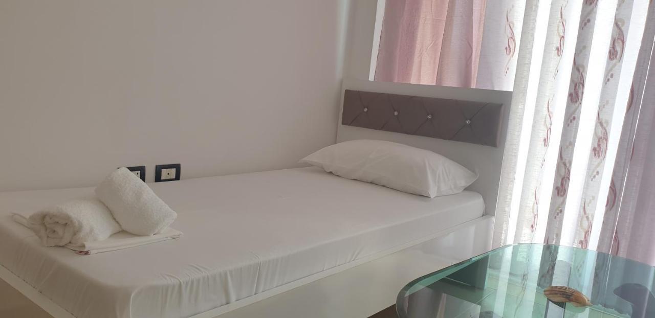 Redsun Apartment Влёра Экстерьер фото