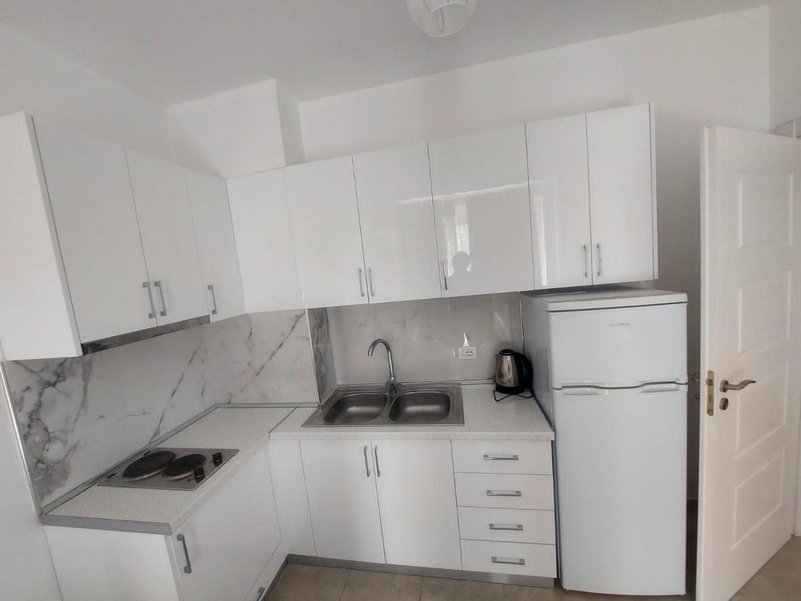 Redsun Apartment Влёра Экстерьер фото