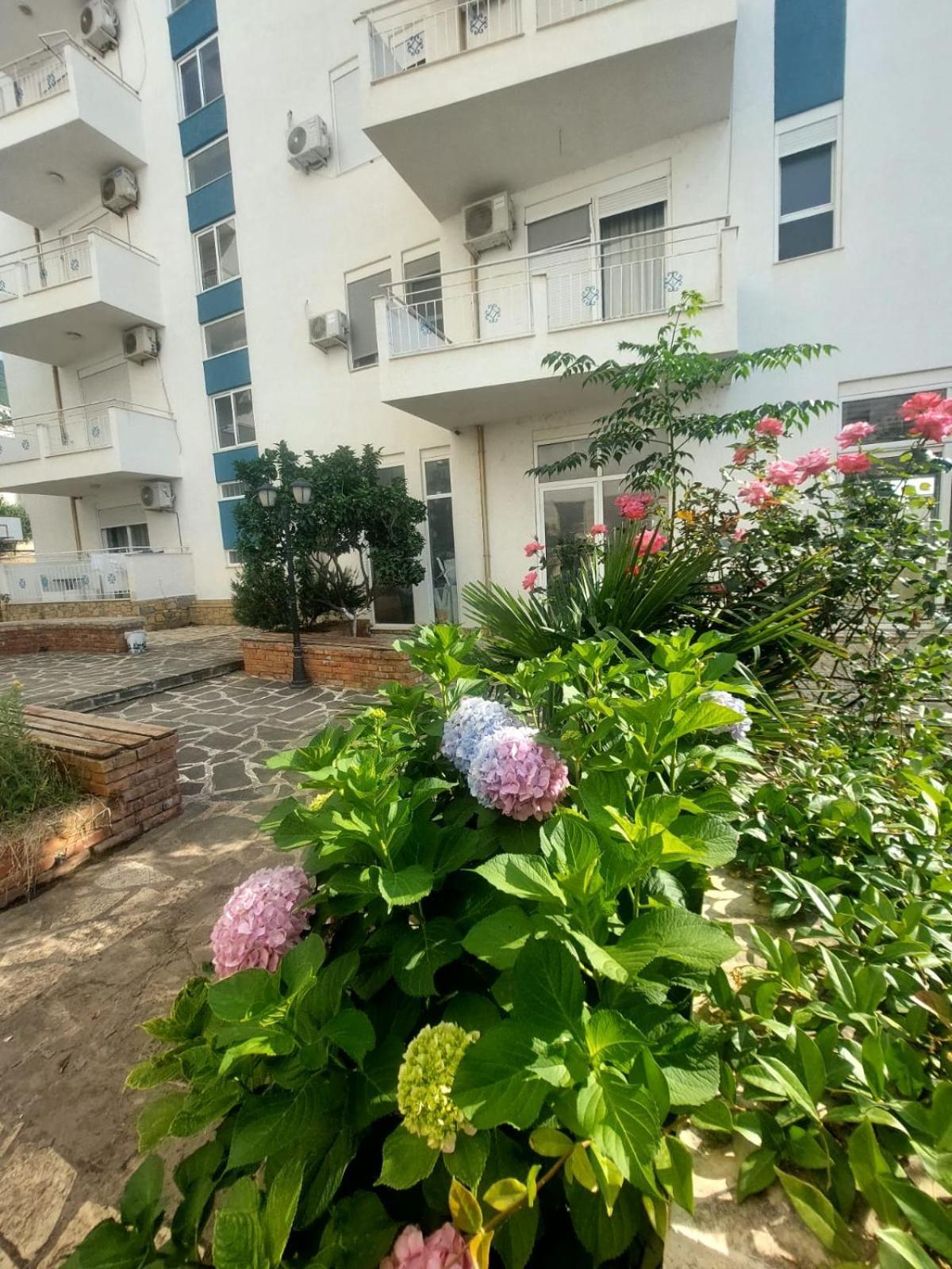 Redsun Apartment Влёра Экстерьер фото