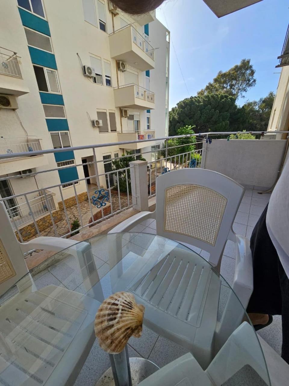 Redsun Apartment Влёра Экстерьер фото