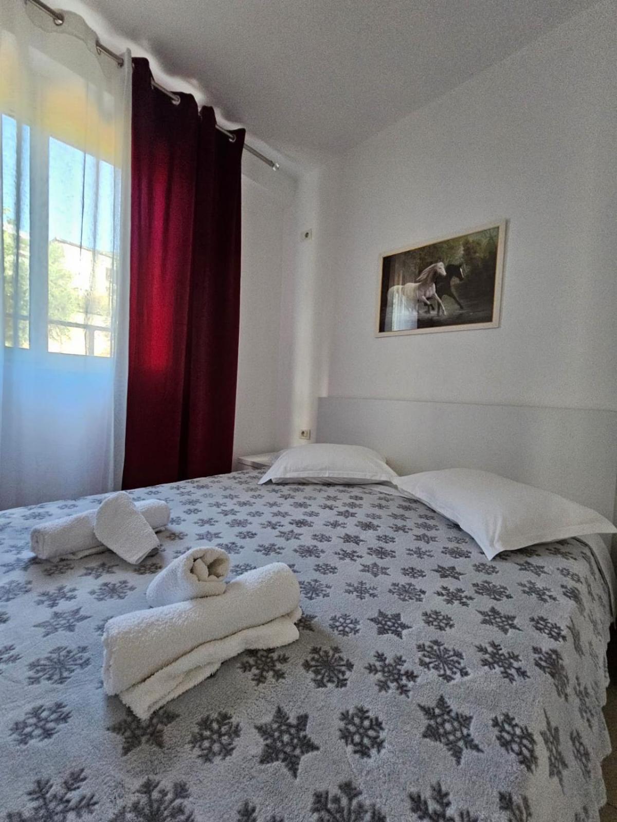 Redsun Apartment Влёра Экстерьер фото