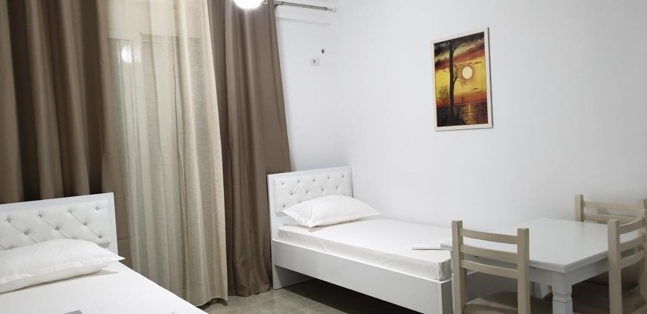 Redsun Apartment Влёра Экстерьер фото